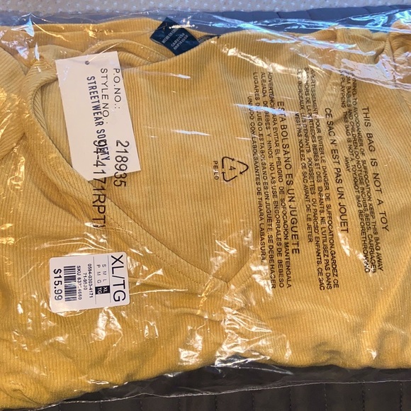 Yellow long sleeve top - Picture 1 of 2